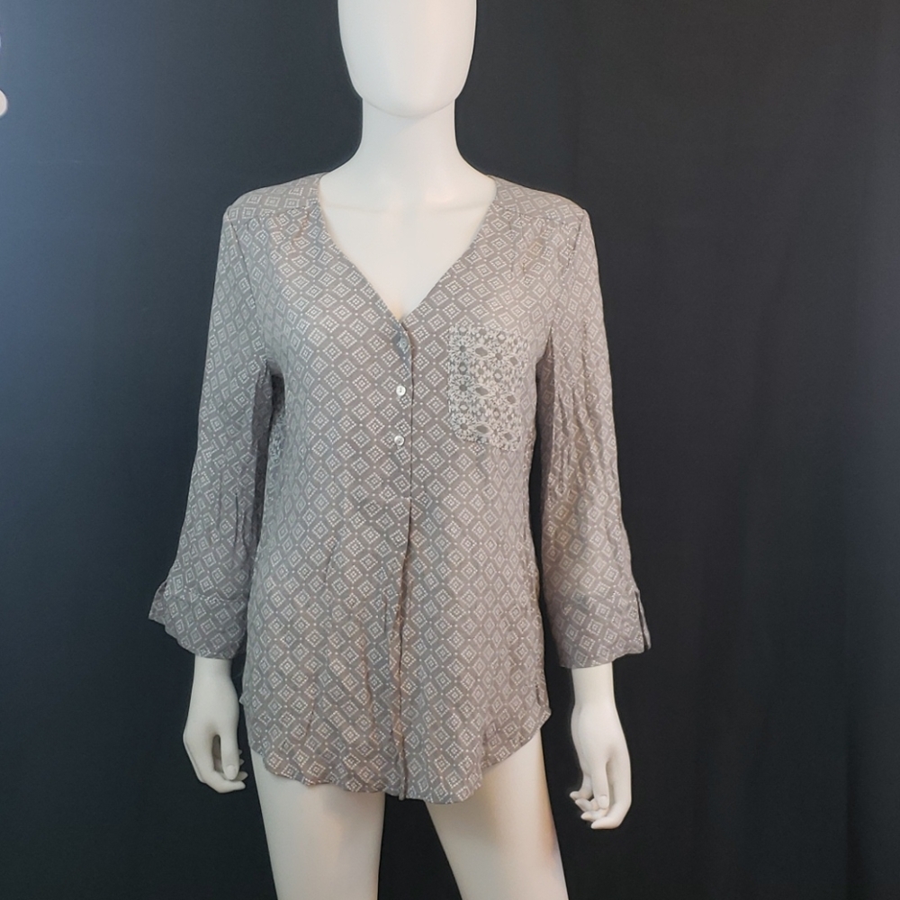 New with tag M Fred David gray and white blouse